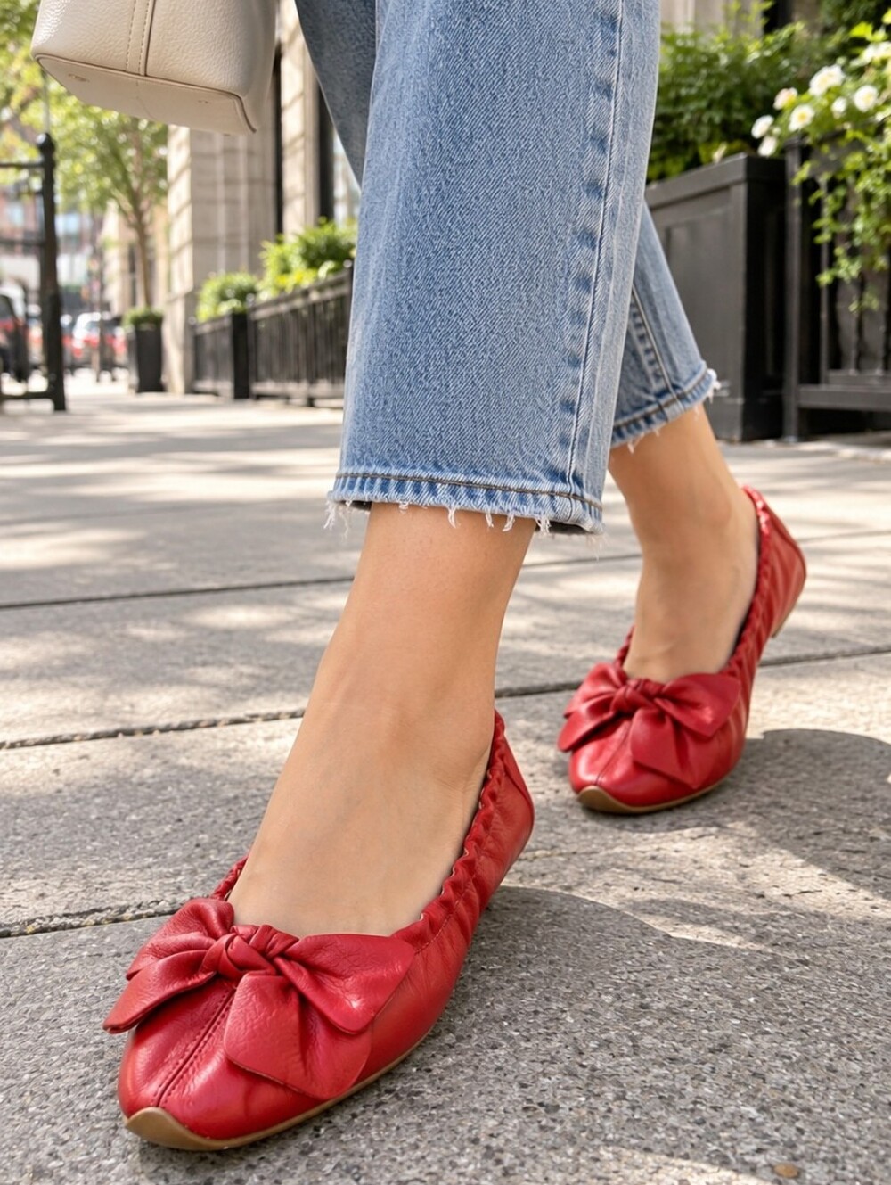 Indigo Red Leather Bow Ballet Flats Women’s Size 9.5